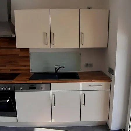 Zweirichtungstor Apartment